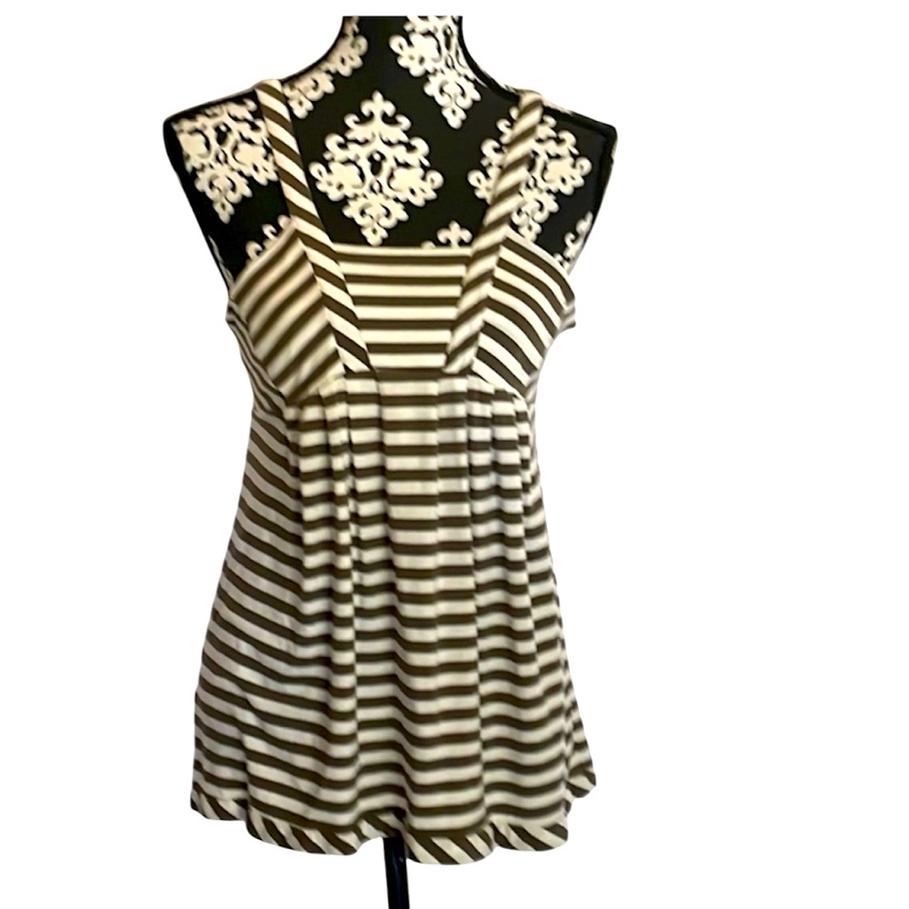BCBGMaxazria sleeveless striped babydoll pleated tank